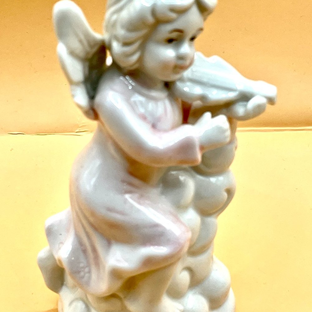 Ceramic Porcelain "Angel with Violin" Figurine White Glossy Boy 3.35"